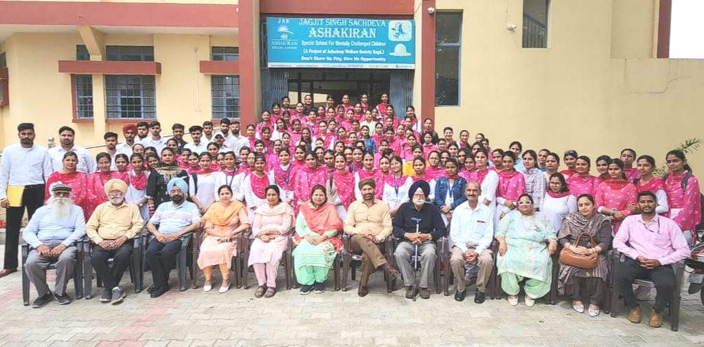 Girls students of DAV College visited Asha Kiran School